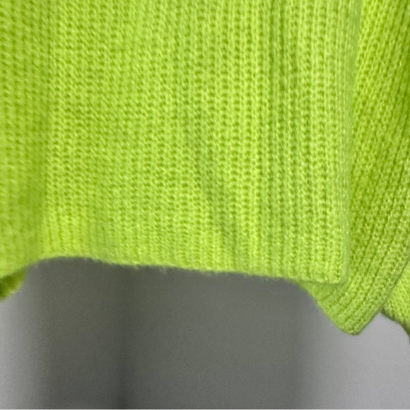 Maeve Betty Puff-Sleeved Neon Lime Green Chunky Mock Neck Sweater Size Medium - Picture 14 of 16